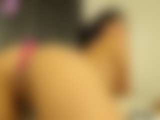 Live cam show with carolyne-parker - Lovense on CamClone