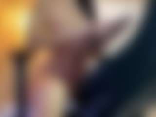 MarianaBranz's Live Sex Cam Show