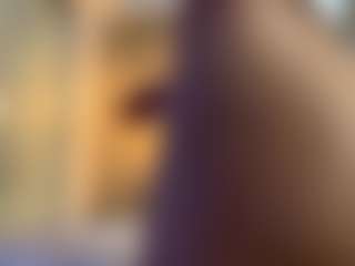 Live cam show with MarianaBranz - Squirt on crypto-cams