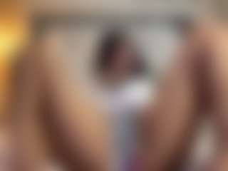 Live cam show with MarianaBranz - Latina on Streamer API | colombia