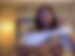 Live cam show with MarianaBranz - Facial on Camming Site