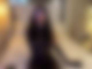 Live cam show with MarianaBranz - Public Latina on friskycurves.com | colombia