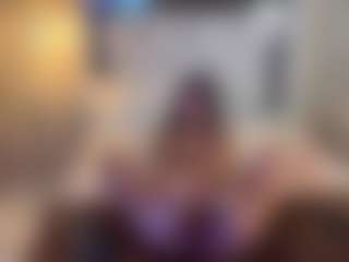 MarianaBranz's Live Sex Cam Show