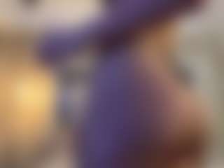 MarianaBranz's Live Sex Cam Show