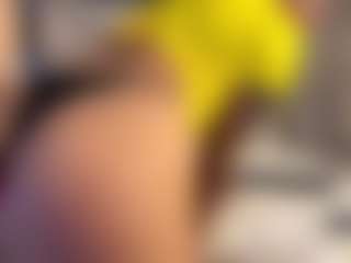 MarianaBranz's Live Sex Cam Show