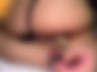 MarianaBranz's Live Sex Cam Show