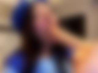 MarianaBranz's Live Sex Cam Show