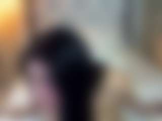 Live cam show with MarianaBranz - Fishnets on CamClone