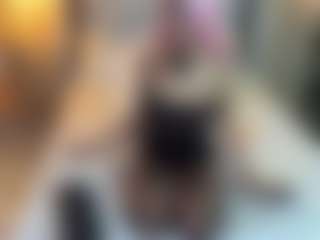 MarianaBranz's Live Sex Cam Show