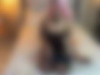 Live cam show with MarianaBranz - Fingering on slutload