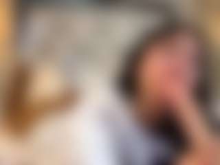Live cam show with MarianaBranz - Bedroom Lovense on CamClone