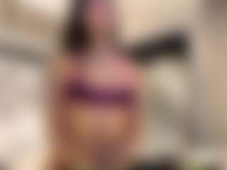 Live cam show with MarianaBranz - Latina Petite on crypto-cams | colombia