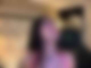Live cam show with MarianaBranz - Public Ebony on CamwithHer