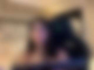 Live cam show with MarianaBranz - Black Petite on Camsoda