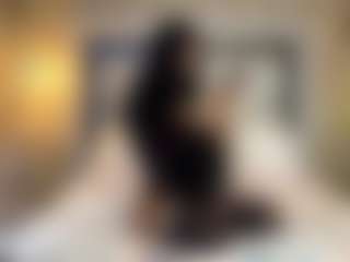 Live cam show with MarianaBranz - Public Ebony on TottyGirls