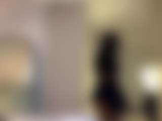 Live cam show with MarianaBranz - Black Petite on livesexfox.com