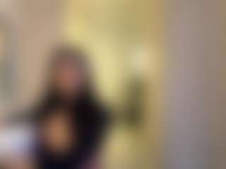 Live cam show with MarianaBranz - Tease Black on Pornisteam.com