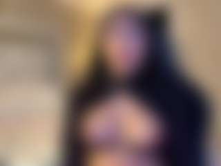 Live cam show with MarianaBranz - Bedroom Latina on Instabang | colombia