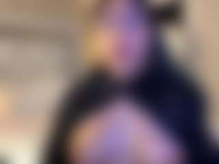 MarianaBranz's Live Sex Cam Show