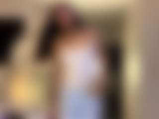 MarianaBranz's Live Sex Cam Show