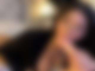 Live cam show with MarianaBranz - Brown Eyes on madthumbs