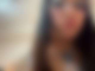 MarianaBranz's Live Sex Cam Show