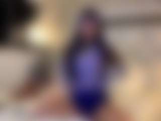 MarianaBranz's Live Sex Cam Show