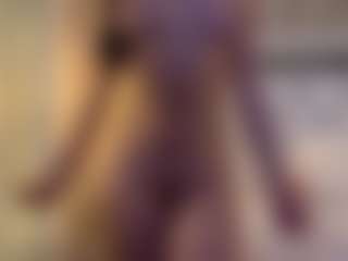 MarianaBranz's Live Sex Cam Show
