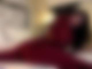 Live cam show with MarianaBranz - Fingering Latina on Camsoda | colombia