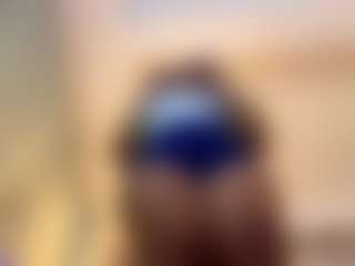 Live cam show with MarianaBranz - Black Toys on sexylive.show