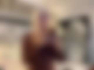 MarianaBranz's Live Sex Cam Show