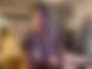 Live cam show with MarianaBranz - Squirt Big Tits on Camming Site