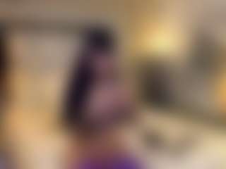Live cam show with MarianaBranz - Squirt on UwU Esports