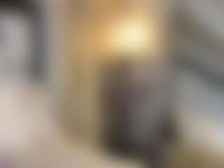 Live cam show with MarianaBranz - Black Squirt on makecum.org