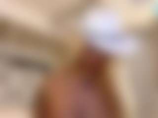 Live cam show with MarianaBranz - Latina Petite on Sweet Sext | colombia