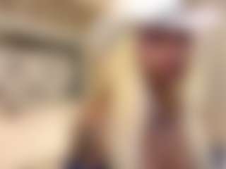 MarianaBranz's Live Sex Cam Show