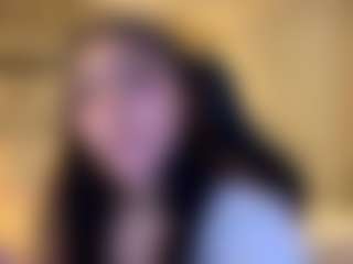 MarianaBranz's Live Sex Cam Show