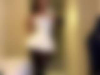 Live cam show with MarianaBranz - Skinny on makecum.org