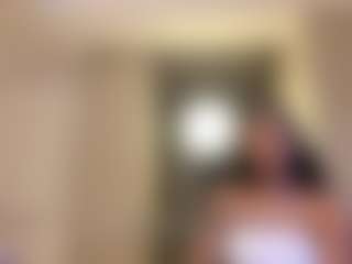 MarianaBranz's Live Sex Cam Show