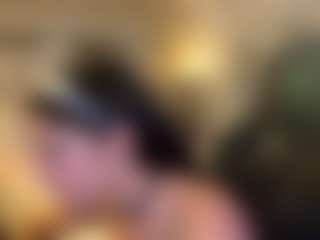 MarianaBranz's Live Sex Cam Show