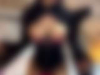 MarianaBranz's Live Sex Cam Show