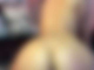 MarianaBranz's Live Sex Cam Show
