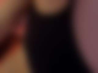 MarianaBranz's Live Sex Cam Show