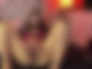 MarianaBranz's Live Sex Cam Show