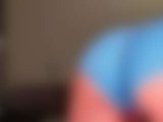 Live cam show with Kimmberrr - Drinking on Latina Girls