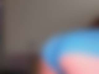 Live cam show with Kimmberrr - Ride Torso on Hubzter Live