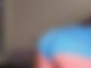 Kimmberrr's Live Sex Cam Show