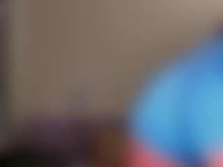 Live cam show with Kimmberrr - Nipple Piercings on sexylive.show