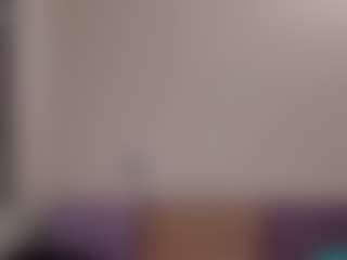 Kimmberrr's Live Sex Cam Show