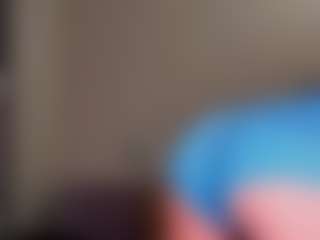 Kimmberrr's Live Sex Cam Show